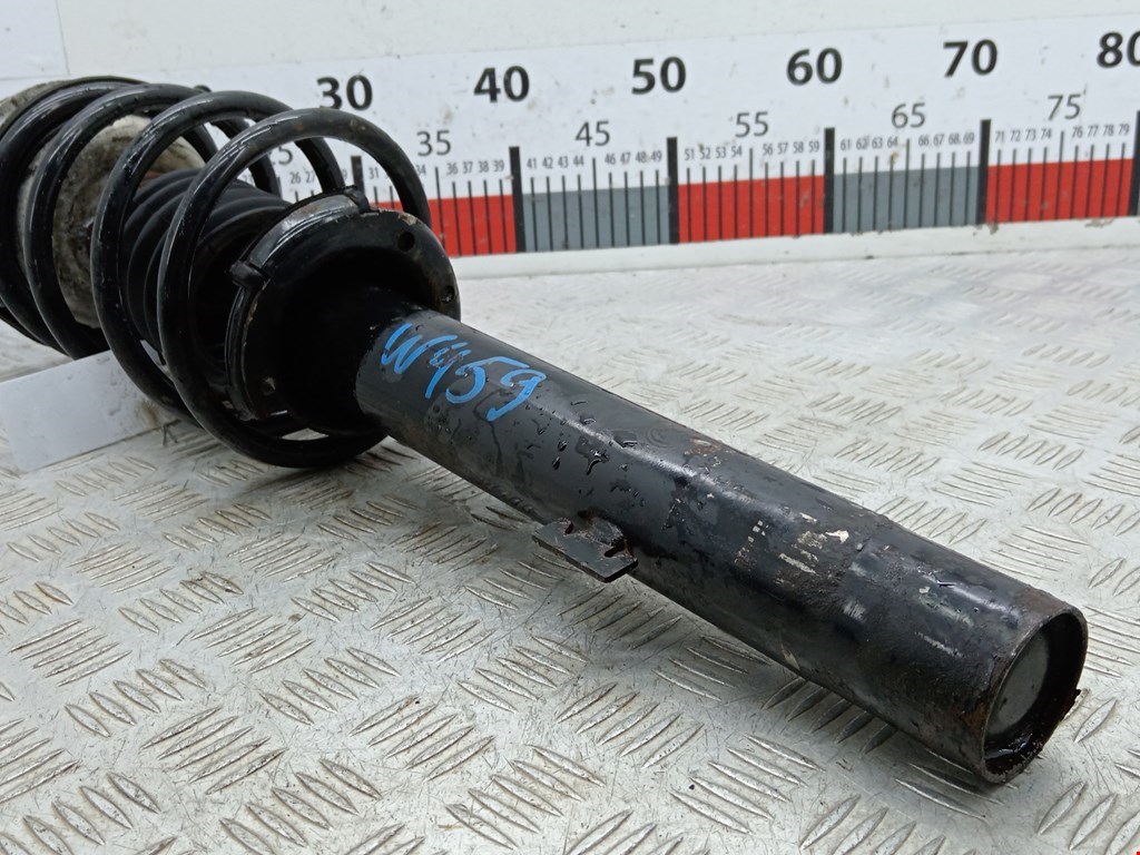 Амортизатор передний левый BMW 1er E81\E87 2004-2011