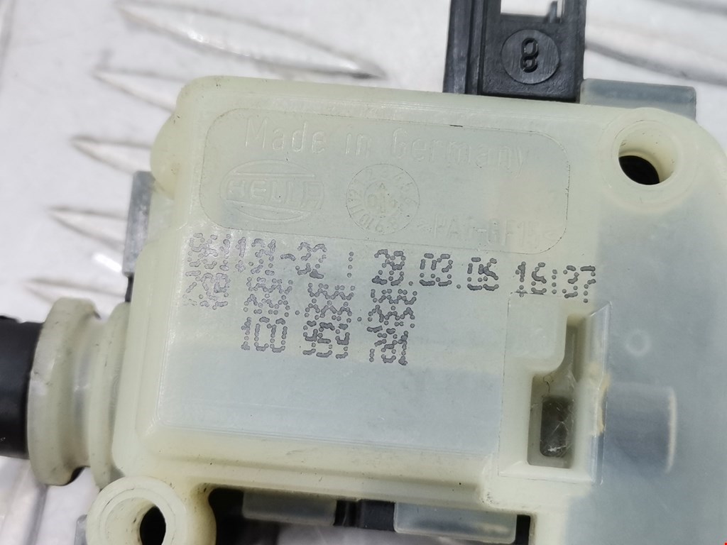 Активатор замка багажника VOLKSWAGEN Beetle A4 1998-2010