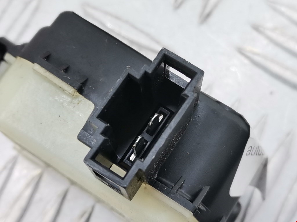 Активатор замка багажника VOLKSWAGEN Beetle A4 1998-2010