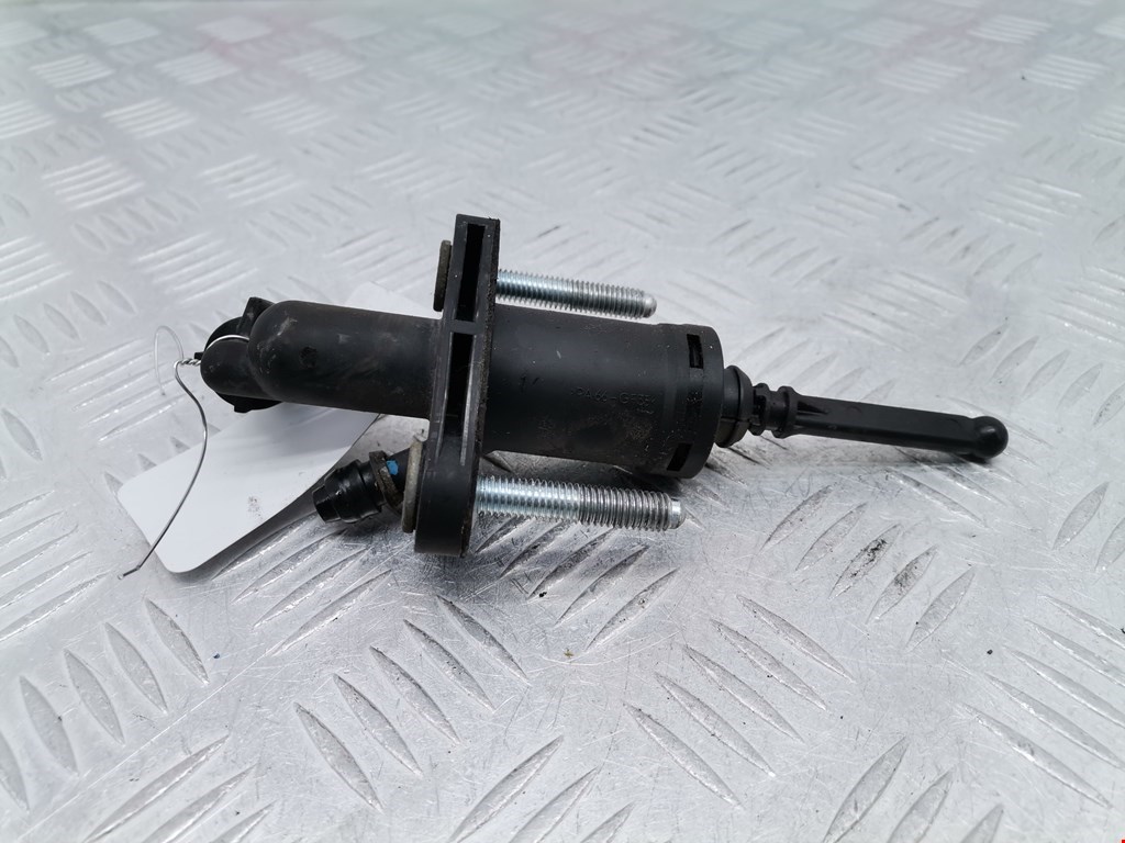 Цилиндр сцепления главный OPEL Astra J 2009-2017