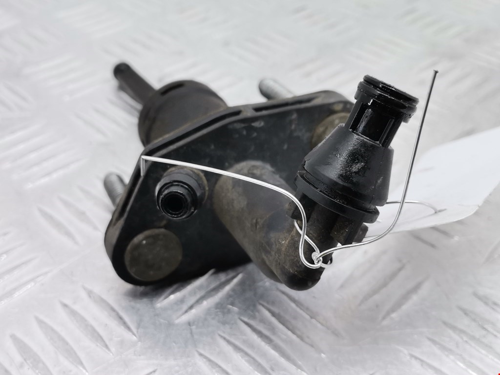 Цилиндр сцепления главный OPEL Astra J 2009-2017