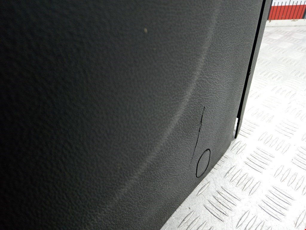 Подлокотник в салон VOLKSWAGEN Tiguan 2007-2016