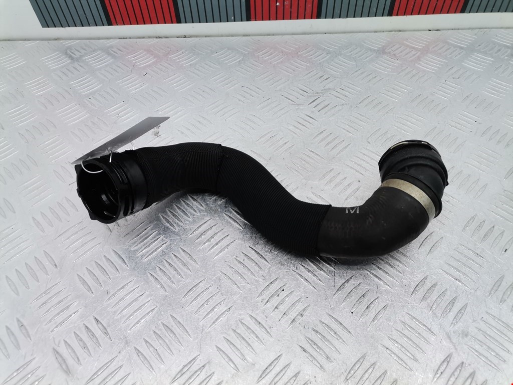 Патрубок BMW 1er E81\E87 2004-2011