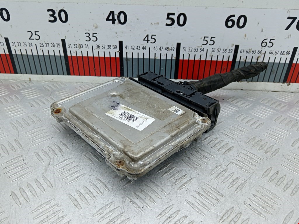 Блок управления двигателя (ЭБУ) VOLKSWAGEN Passat B7 2011-2015