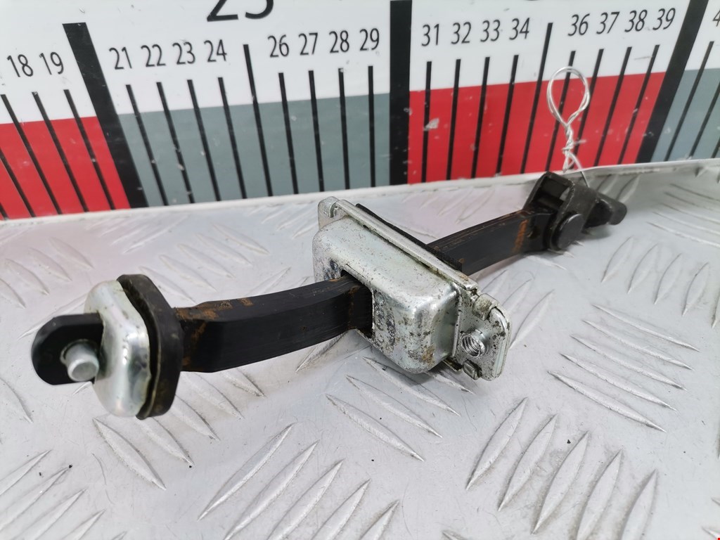 Ограничитель открывания двери CHEVROLET Captiva 2006-2010