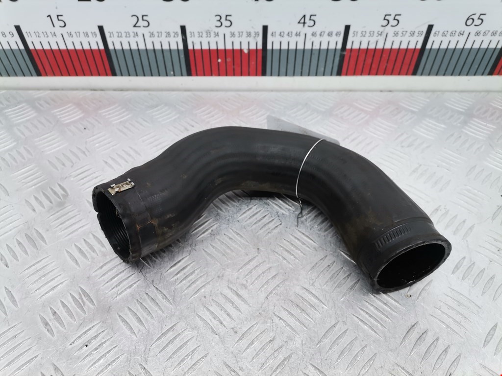 Патрубок интеркулера VOLKSWAGEN Passat B6 2005-2011
