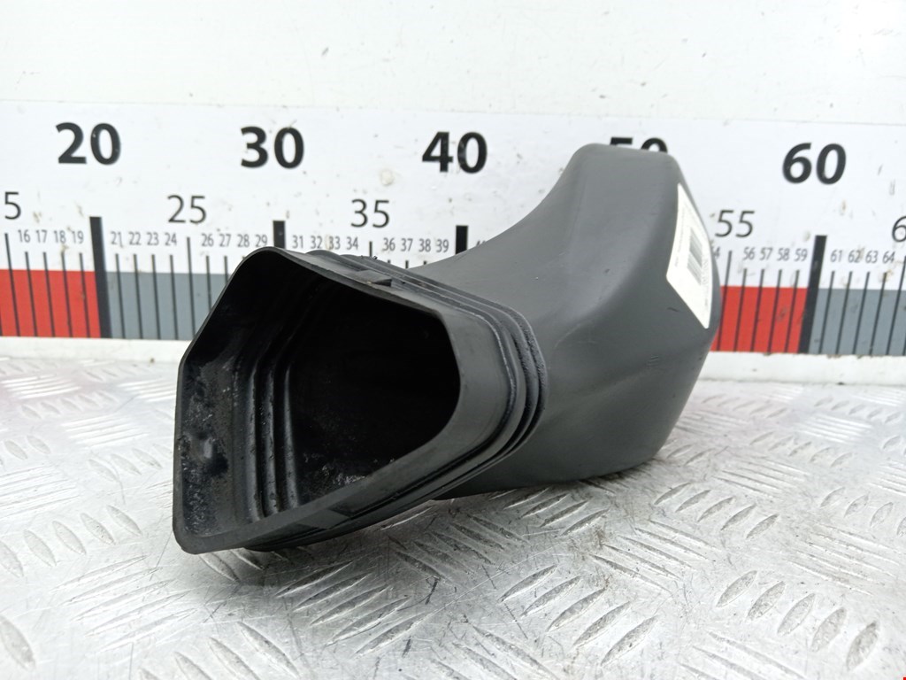 Патрубок воздушного фильтра BMW 1er E81\E87 2004-2011