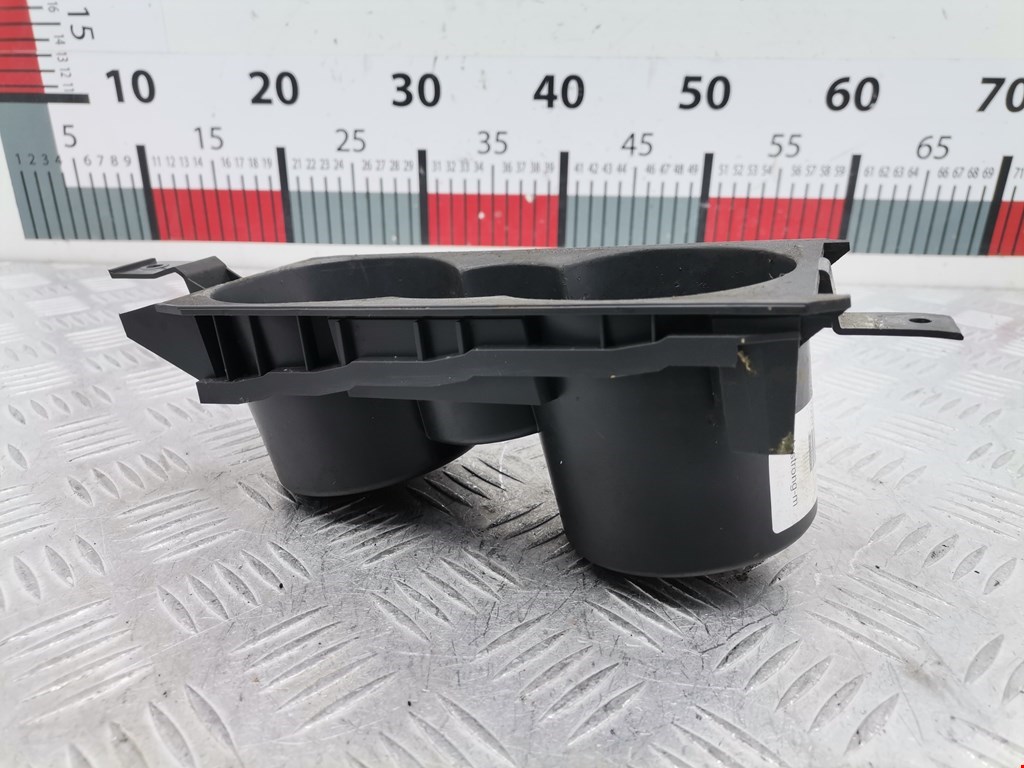 Подстаканник VOLKSWAGEN Golf V 2003-2009