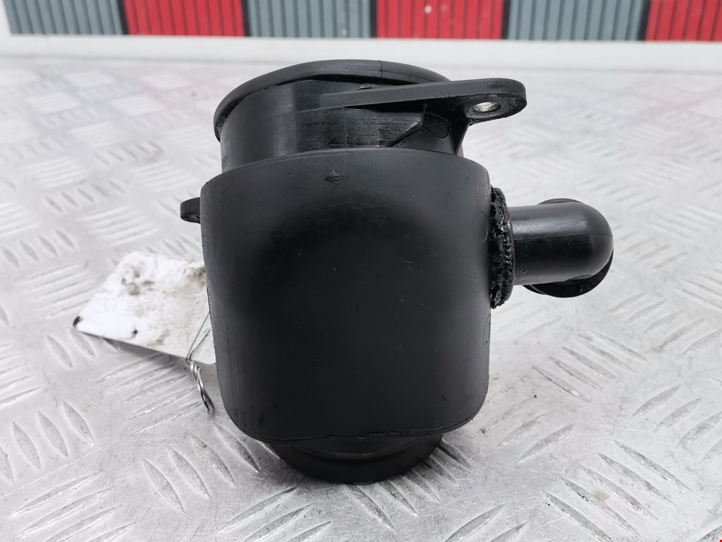 Патрубок ТНВД AUDI A6 C6 2004-2010