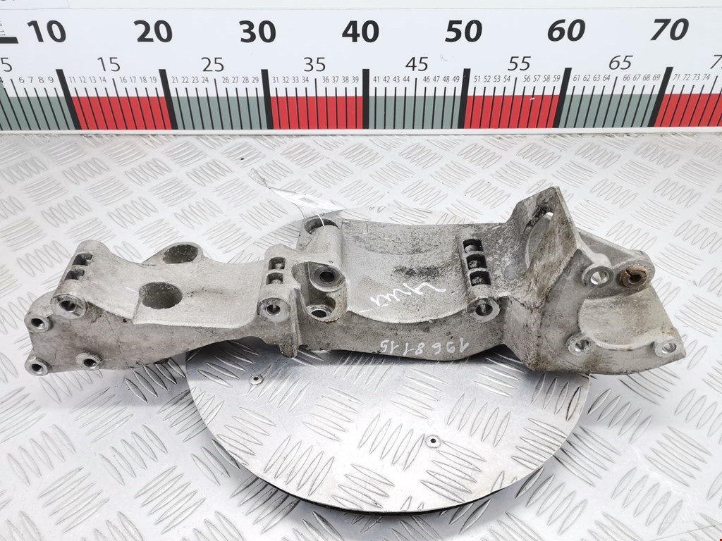 Кронштейн генератора VOLKSWAGEN Bora 1998-2005