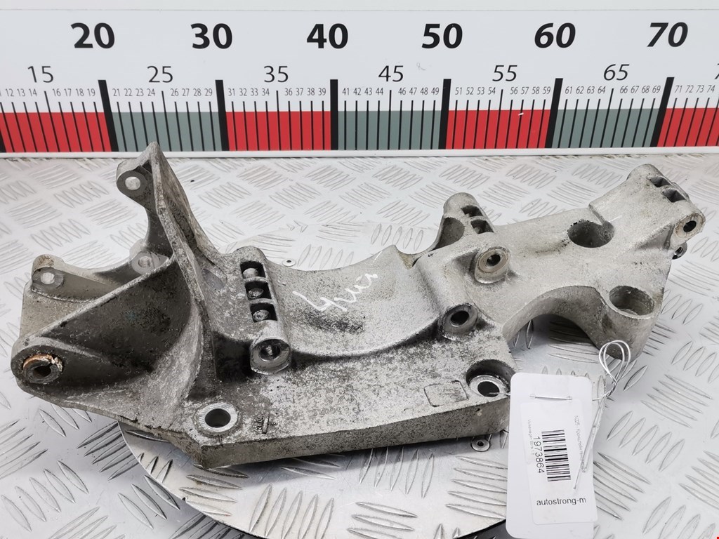 Кронштейн генератора VOLKSWAGEN Bora 1998-2005