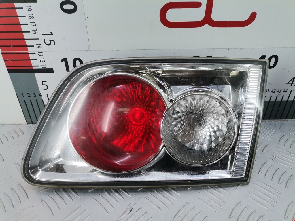 Фонарь крышки багажника правый Mazda 6 GG (2002-2008)