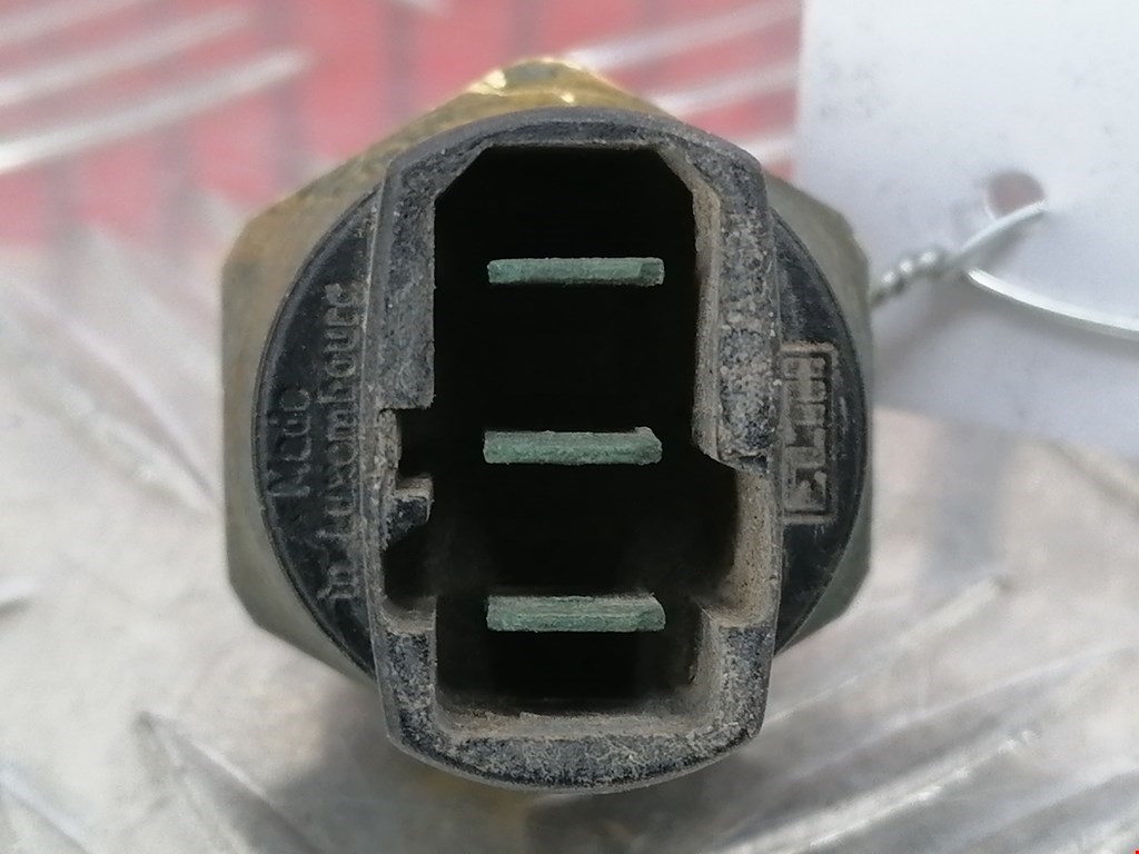 Датчик температуры (охлаждающей жидкости) VOLKSWAGEN Passat B5 1997-2005