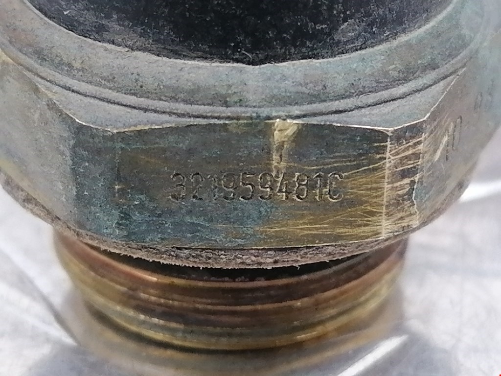 Датчик температуры (охлаждающей жидкости) VOLKSWAGEN Passat B5 1997-2005