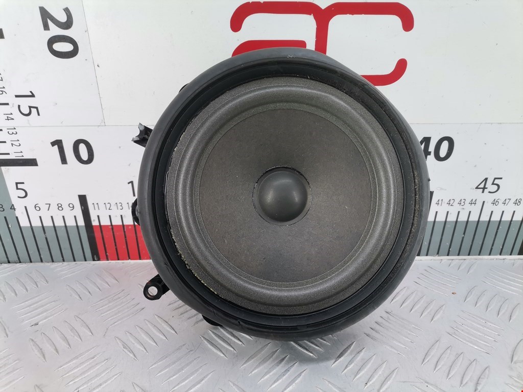 Динамик AUDI A4 B7 2004-2007