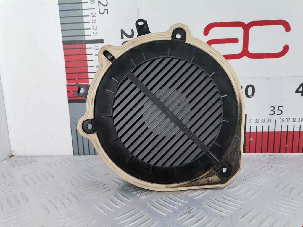 Динамик AUDI A4 B7 2004-2007