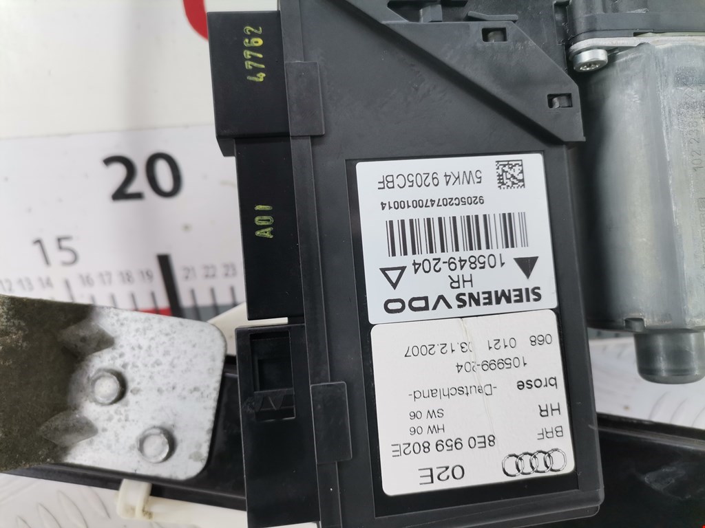 Стеклоподъемник задний правый AUDI A4 B7 2004-2007