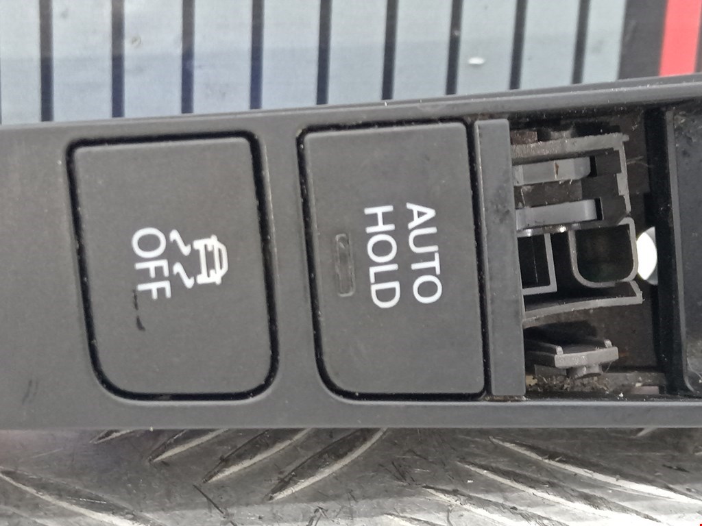 Кнопка антипробуксовочной системы VOLKSWAGEN Passat B7 2011-2015