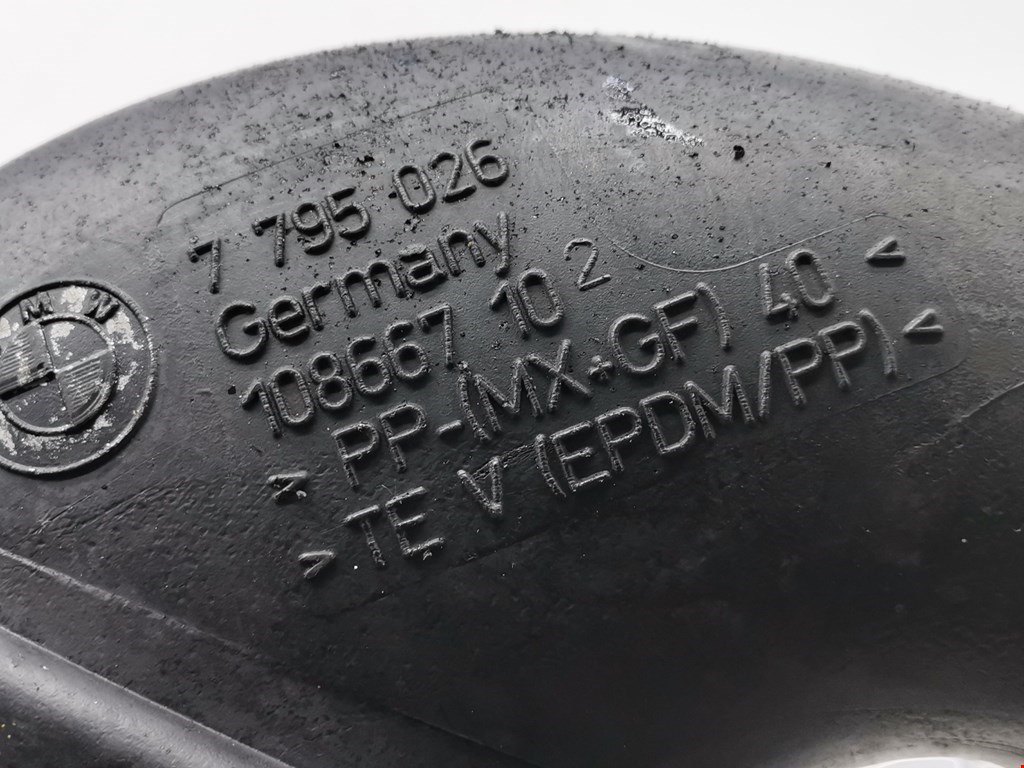 Патрубок воздушного фильтра BMW X5 E53 1999-2006