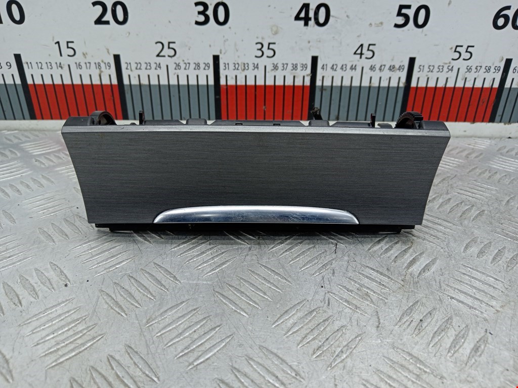 Пепельница передняя VOLKSWAGEN Passat B7 2011-2015