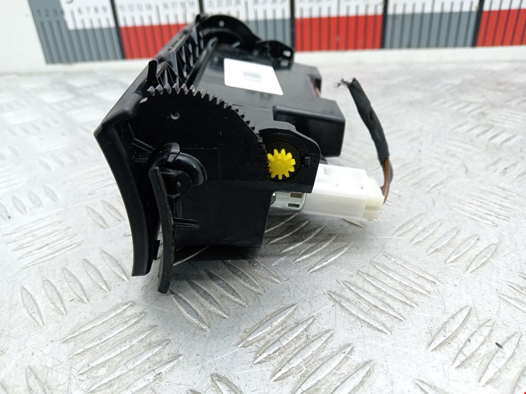 Пепельница передняя VOLKSWAGEN Passat B7 2011-2015