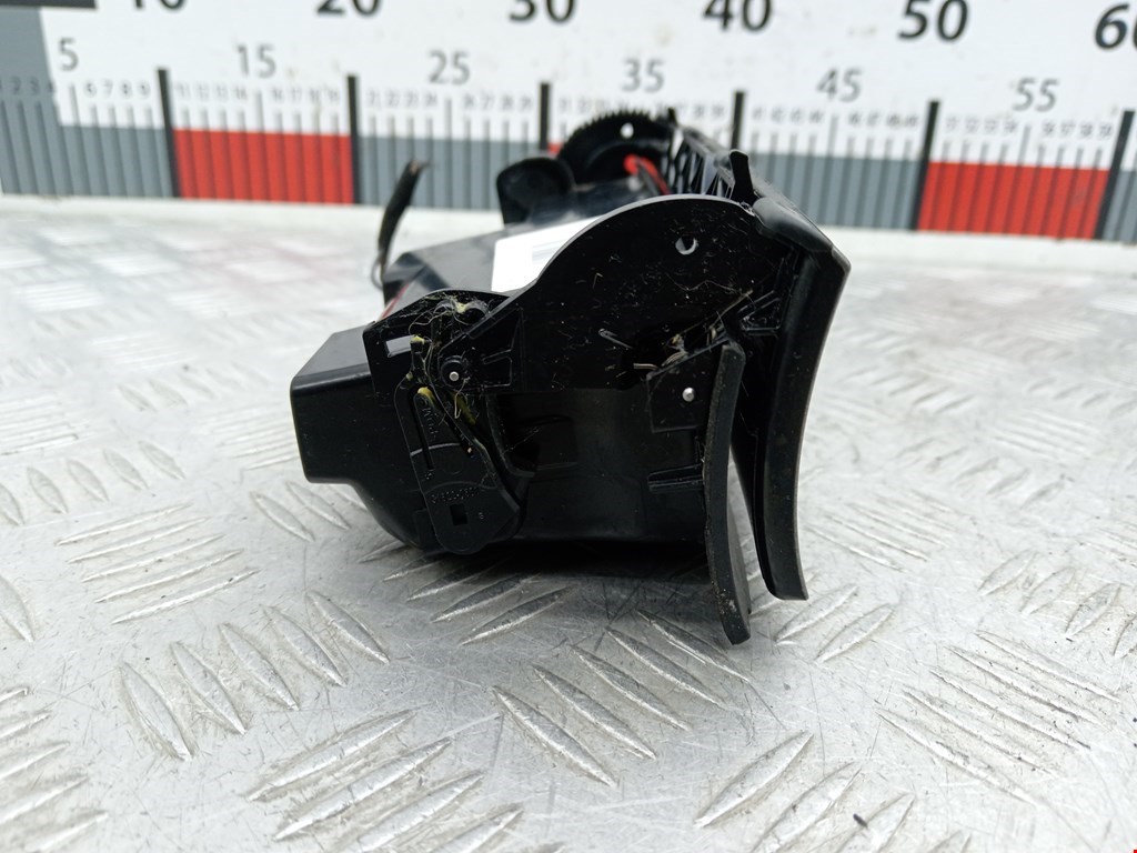 Пепельница передняя VOLKSWAGEN Passat B7 2011-2015