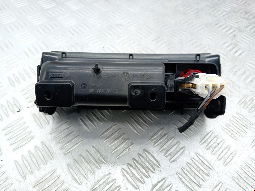 Пепельница передняя VOLKSWAGEN Passat B7 2011-2015