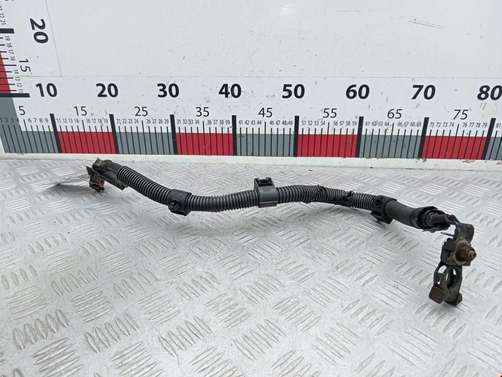 Клемма аккумулятора (плюс) + TOYOTA Avensis 2003-2008