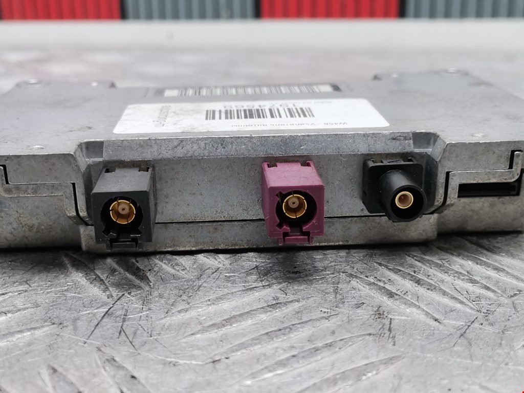 Усилитель антенны BMW X5 E53 1999-2006