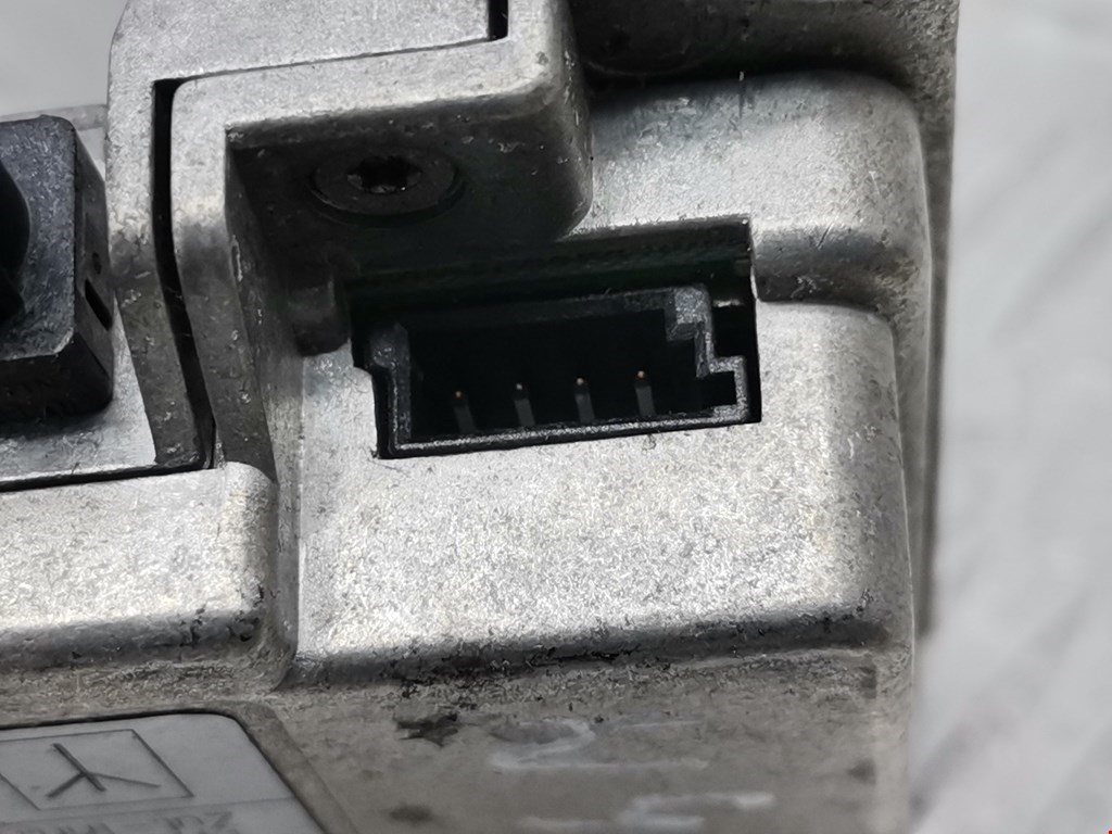 Усилитель антенны BMW X5 E53 1999-2006