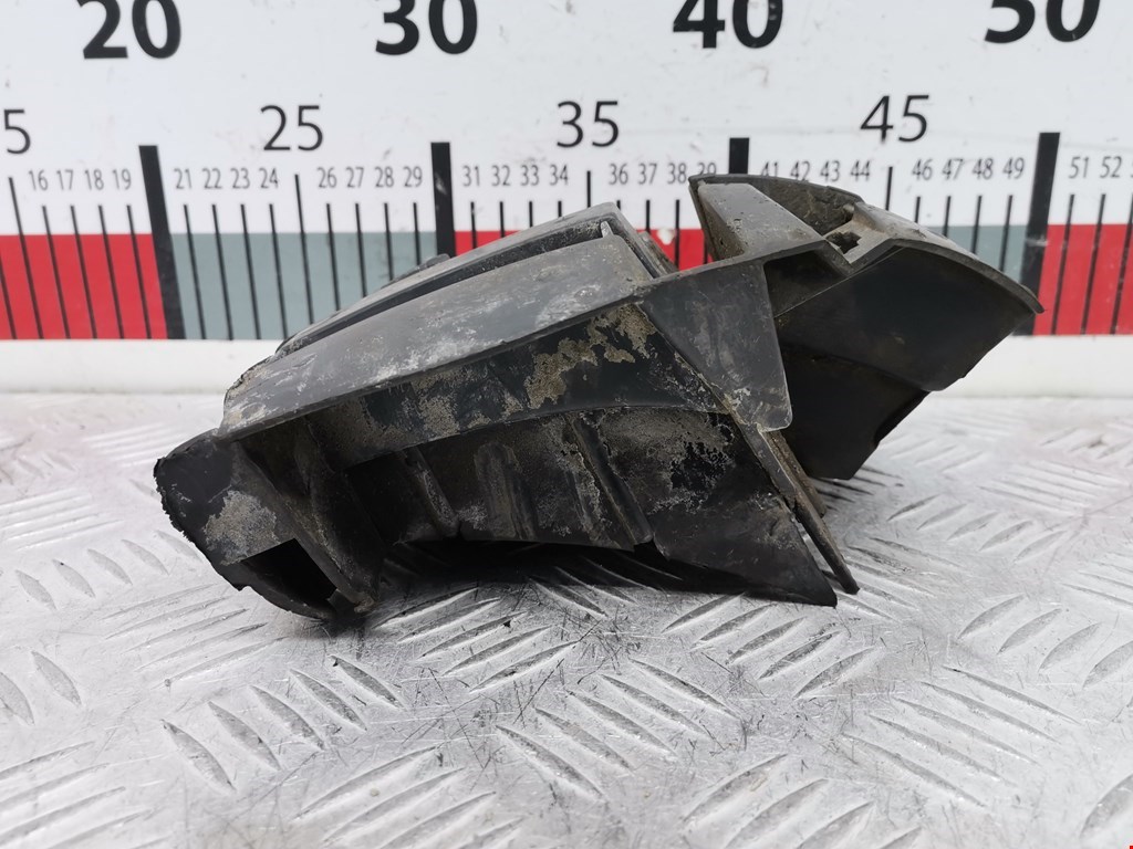 Кронштейн заднего бампера левый правый MERCEDES-BENZ Sprinter 901-905/Classic 909 1995-2006