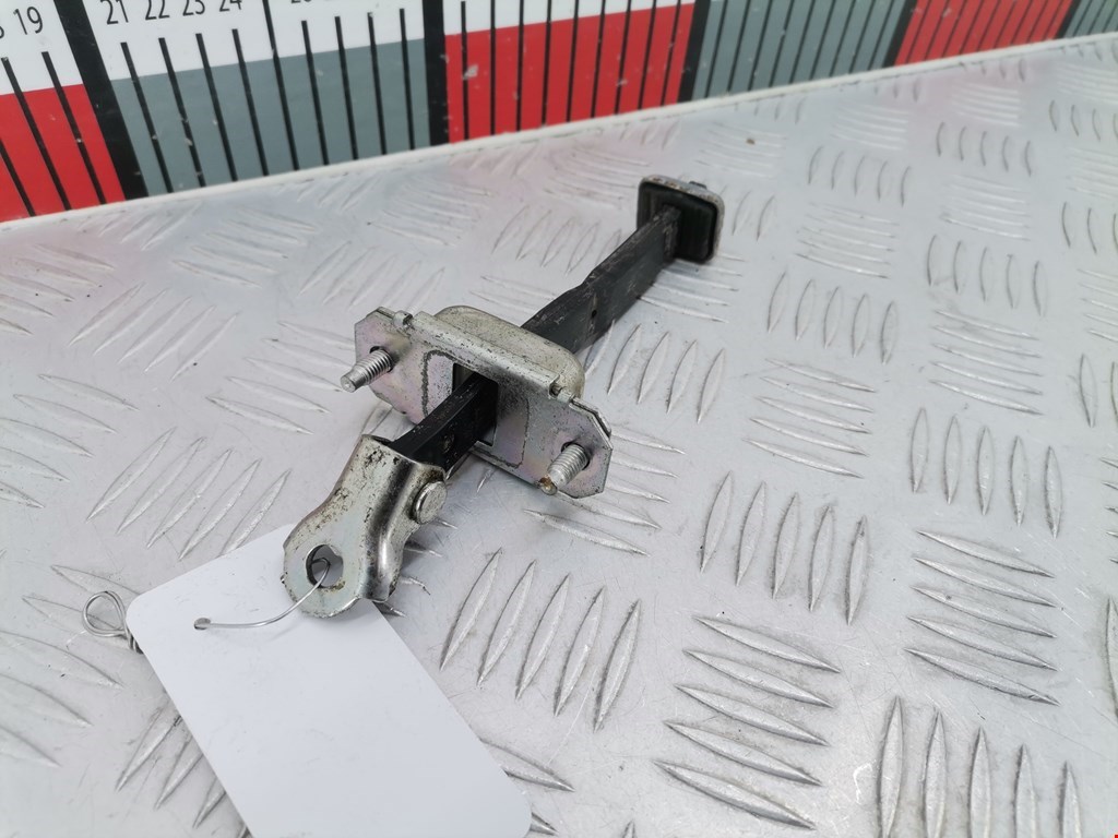 Ограничитель открывания двери SUBARU Legacy 2009-2014