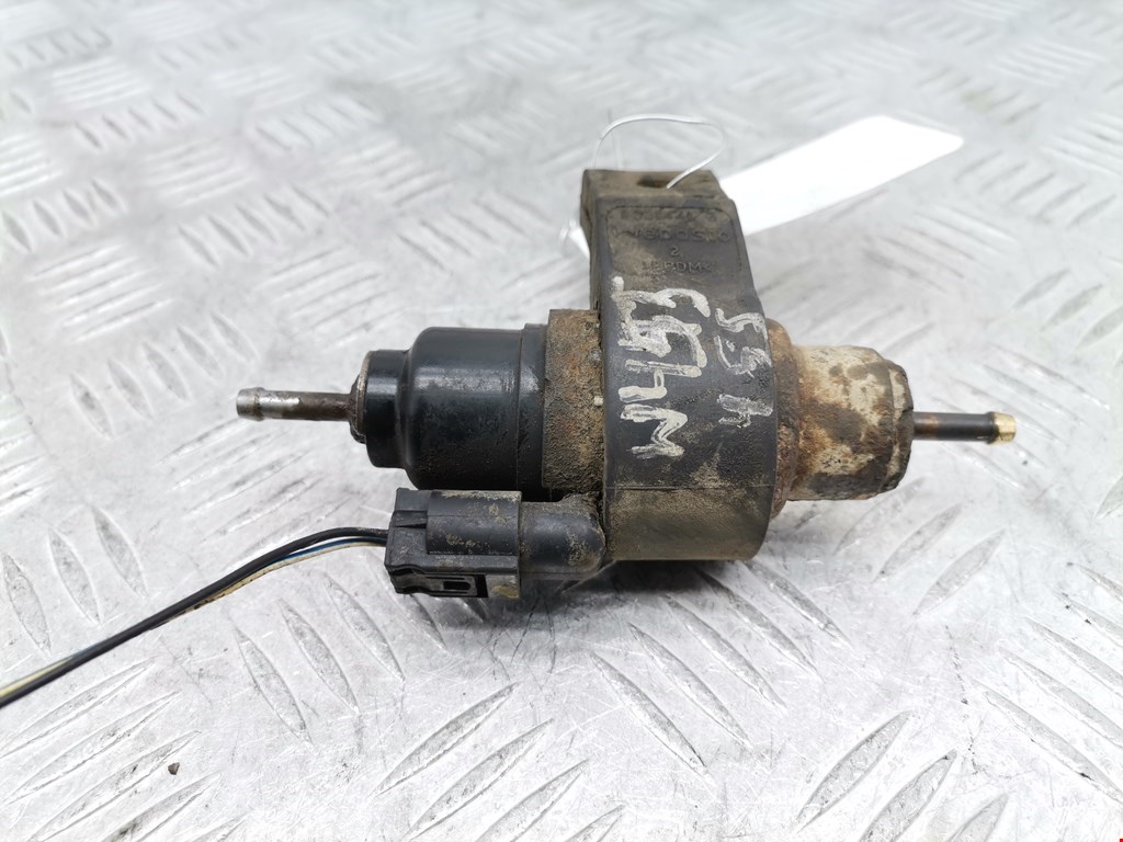 Насос топливный Land Rover Discovery 3 (2004-2009)