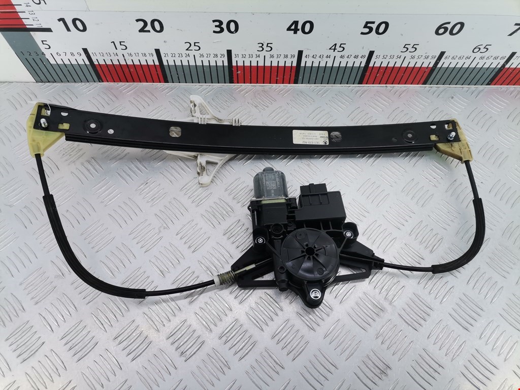 Стеклоподъемник задний правый SKODA Octavia A7 2013-2020