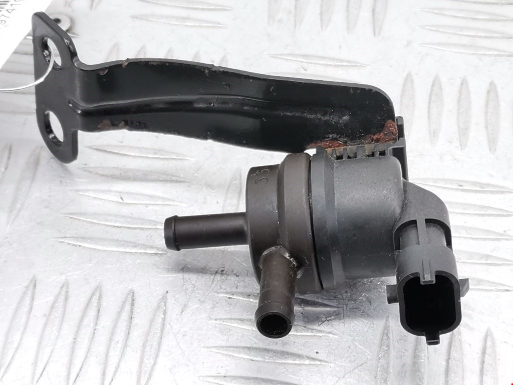 Клапан вентиляции топливного бака Kia Rio 3 (UB) (2011-2017)