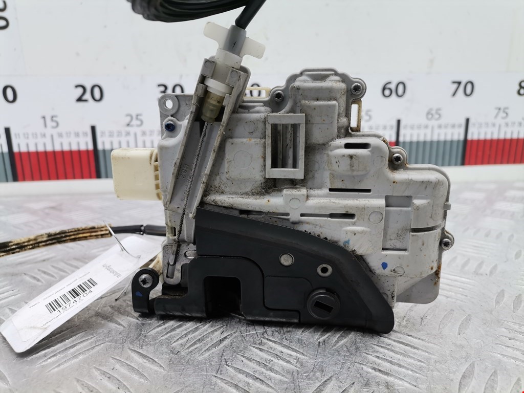 Замок двери задней правой VOLKSWAGEN Passat B7 2011-2015