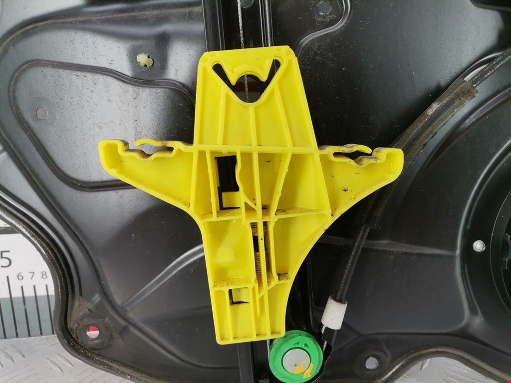 Стеклоподъемник задний правый VOLKSWAGEN Passat B6 2005-2011