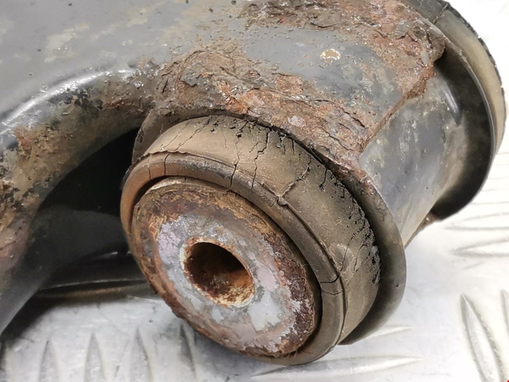 Рычаг передний правый FORD Focus I 1998-2005