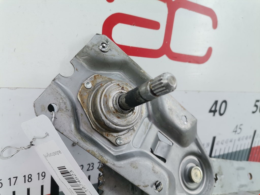 Стеклоподъемник задний левый FORD Fiesta 1995-2001