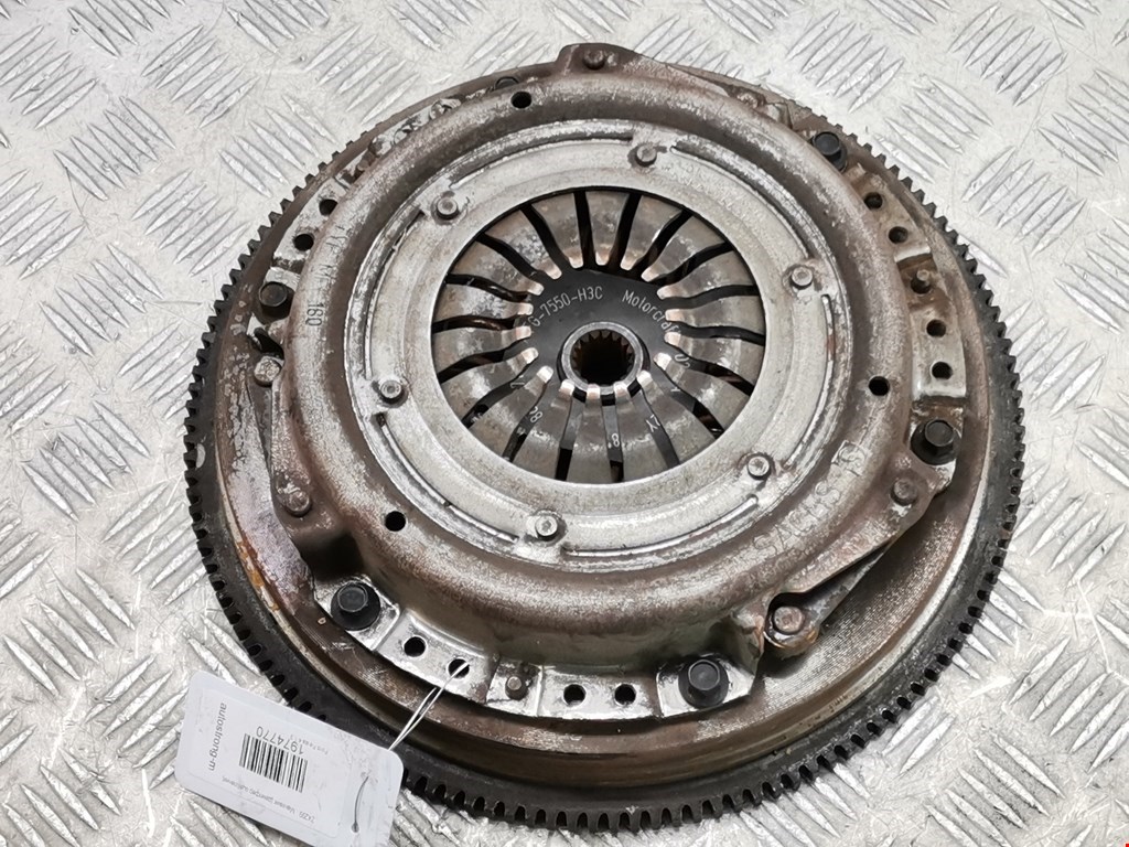 Маховик (демпфер сцепления) FORD Fiesta 1995-2001