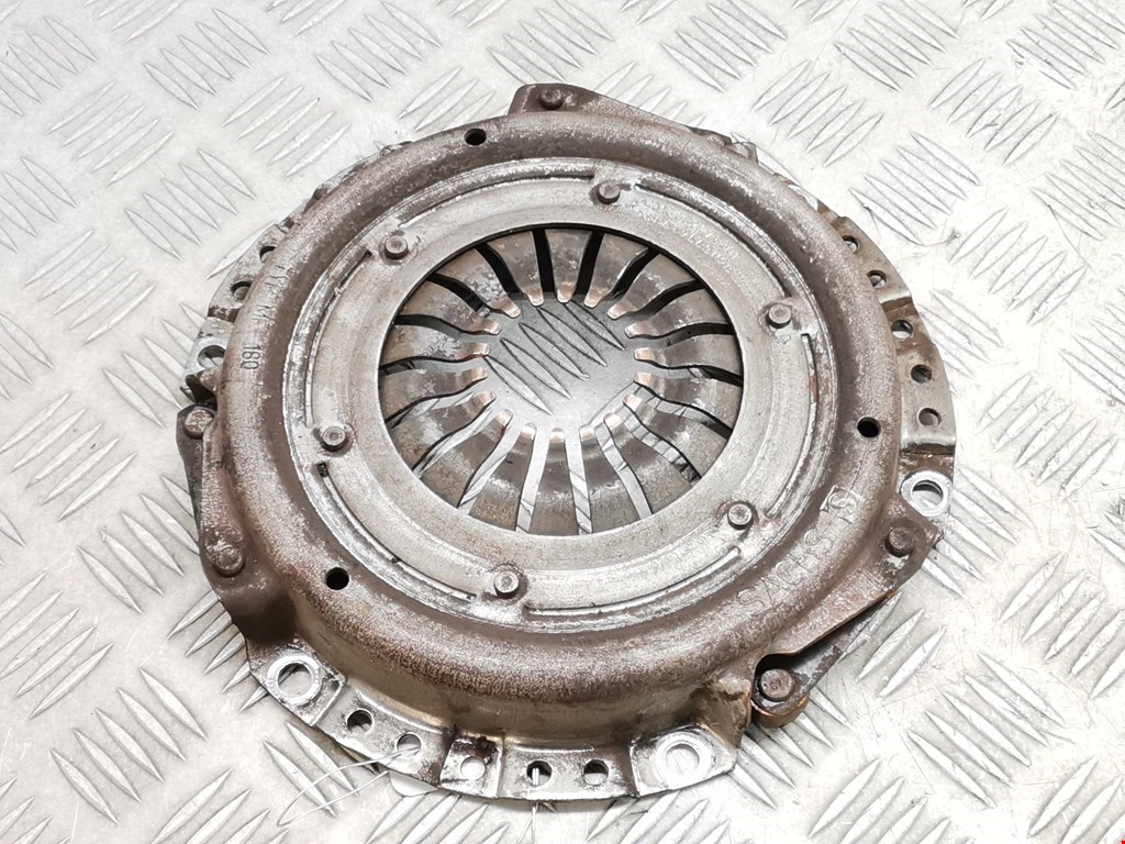 Маховик (демпфер сцепления) FORD Fiesta 1995-2001