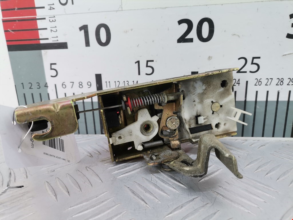 Замок двери задней левой FORD Fiesta 1995-2001