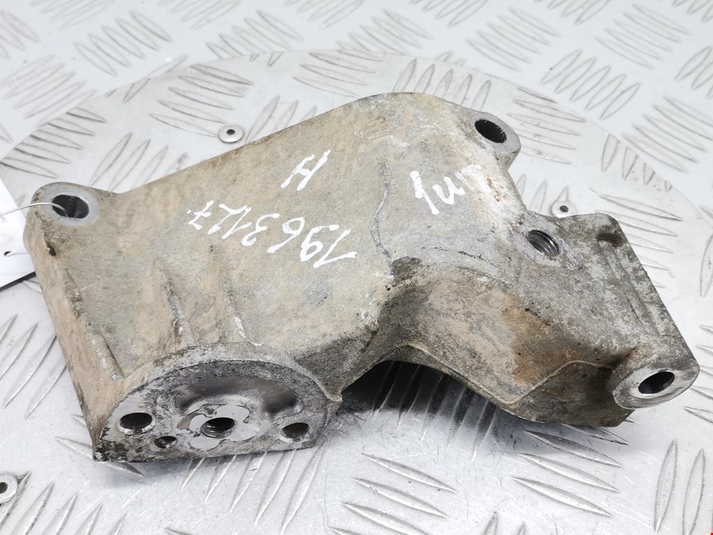 Кронштейн генератора OPEL Vectra Vectra C 2002-2008