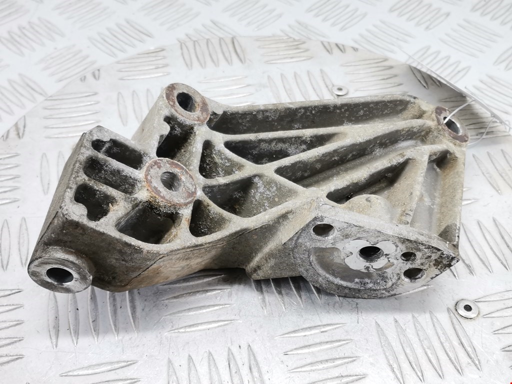 Кронштейн генератора OPEL Vectra Vectra C 2002-2008