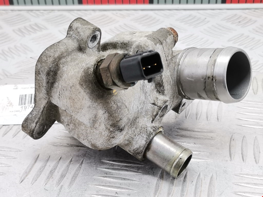 Корпус термостата KIA Cee'd II 2012-2018