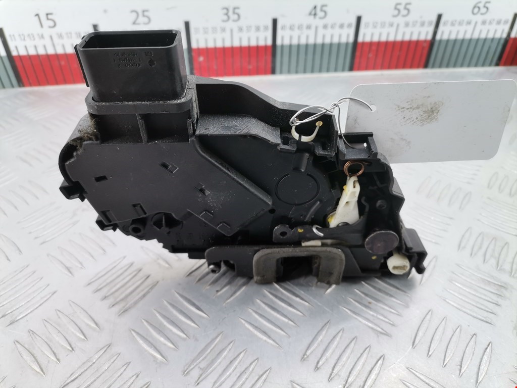 Замок двери задней правой LAND ROVER Range Rover Sport 2005-2013