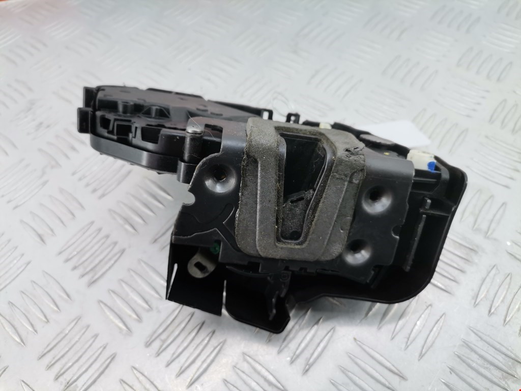 Замок двери задней правой LAND ROVER Range Rover Sport 2005-2013