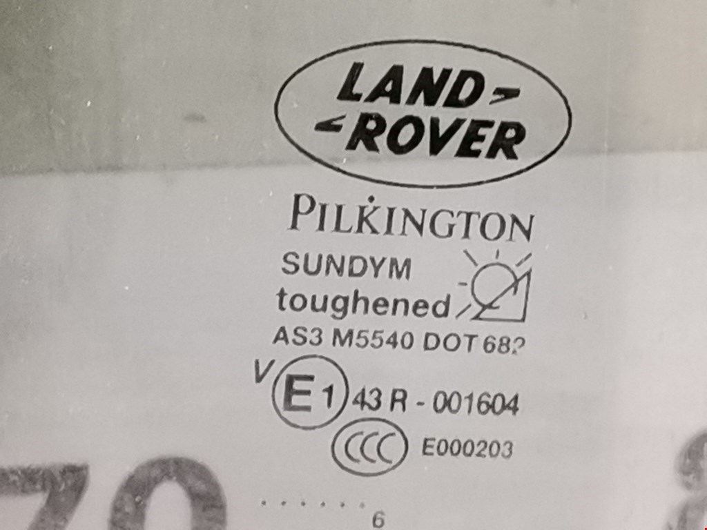 Стекло двери заднее правое LAND ROVER Range Rover Sport 2005-2013