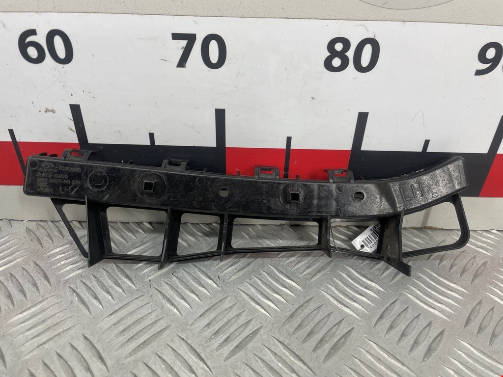 Кронштейн заднего бампера левый правый HYUNDAI i30 2007-2012