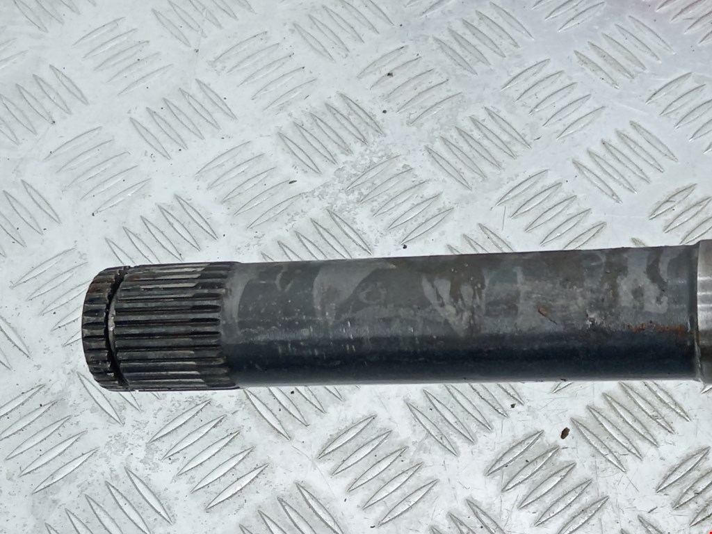 Полуось (привод, приводной вал) задняя левая LAND ROVER Discovery III 2005-2009